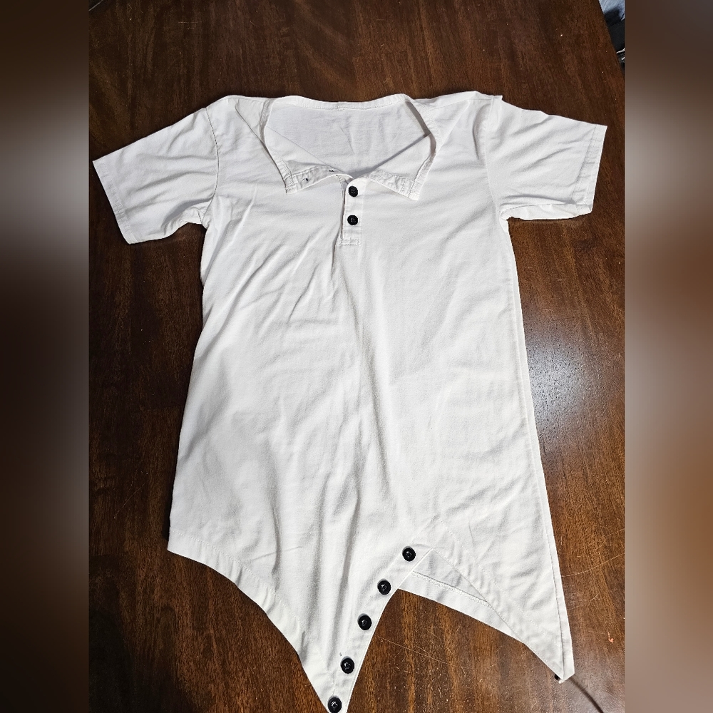 White Shirt With Abstract Cut Pattern and Buttons